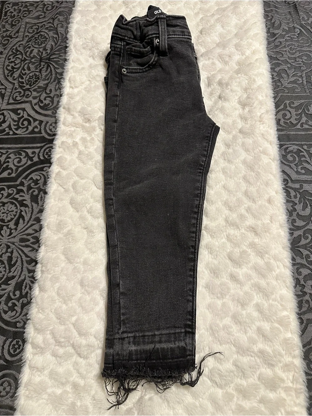 Old Navy Black Frayed-Hem Skinny Jeans
